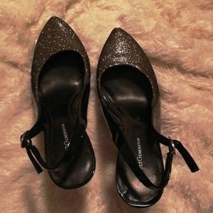 🔴  2 X $40 BCBGeneration pointy heels